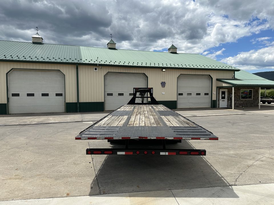 Used 2017 PJ Trailers TD 28' Tilt Trailer