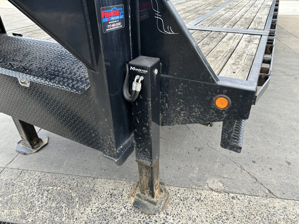 Used 2017 PJ Trailers TD 28' Tilt Trailer