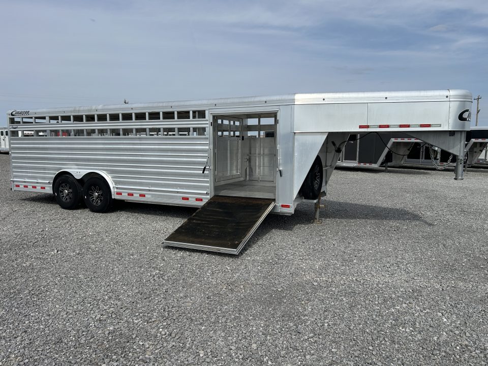 Used 2021 Cimarron Lonestar 13075
