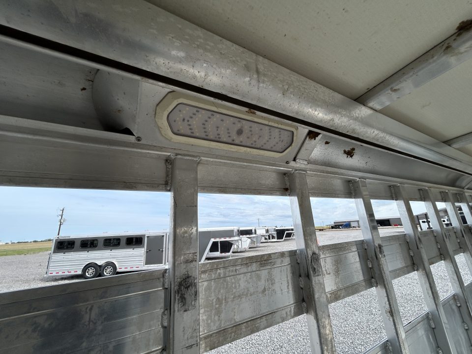 Used 2021 Cimarron Lonestar 13075