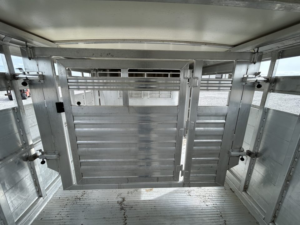 Used 2021 Cimarron Lonestar 13075