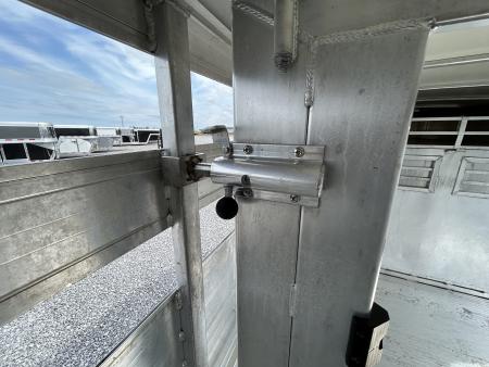Used 2021 Cimarron Lonestar 13075