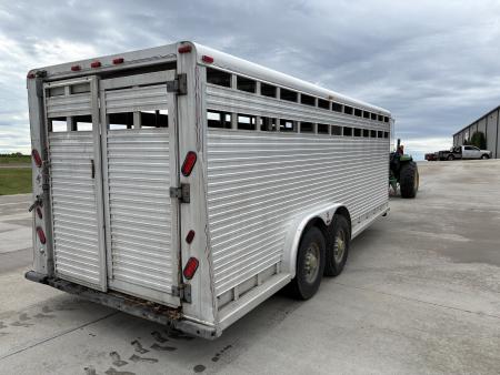Used 1994 Sooner 20ft livestock trailer Stock / Stock Combo Trailer