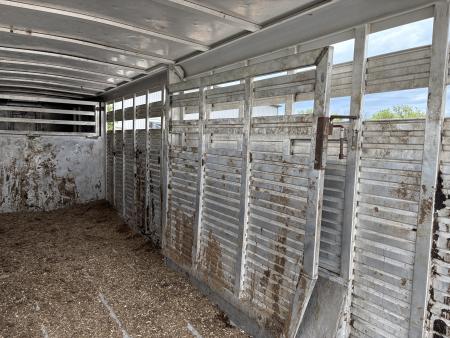 Used 1994 Sooner 20ft livestock trailer Stock / Stock Combo Trailer