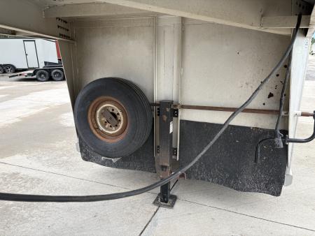 Used 1994 Sooner 20ft livestock trailer Stock / Stock Combo Trailer
