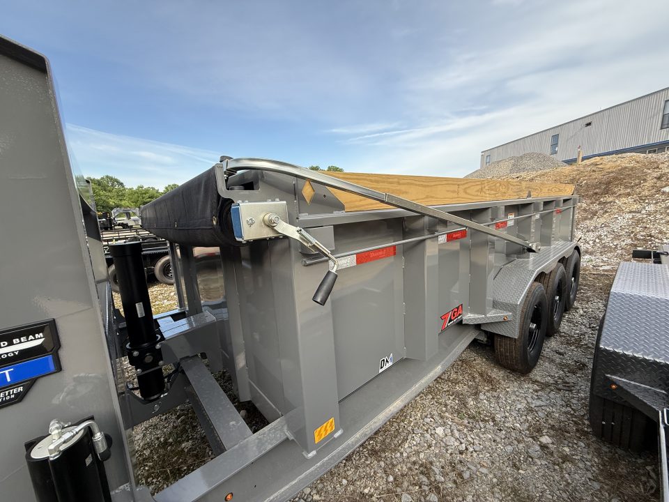 New 2026 Diamond C LPT 307 Dump Trailer, PACESETTER EDITION, ***ABS BRAKES***HYD JACKS, 24K GVWR, 7GA FLOOR & SIDES FORK HOLDERS