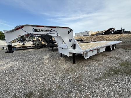 New 2026 Diamond C FMAX 212 32’ Flatbed Trailer, PACESETTER EDITION, HYD JACKS AND DOVETAIL, DISC BRAKES, WIRELESS REMOTE, 17.5 ALUMINUM OUTER WHEELS