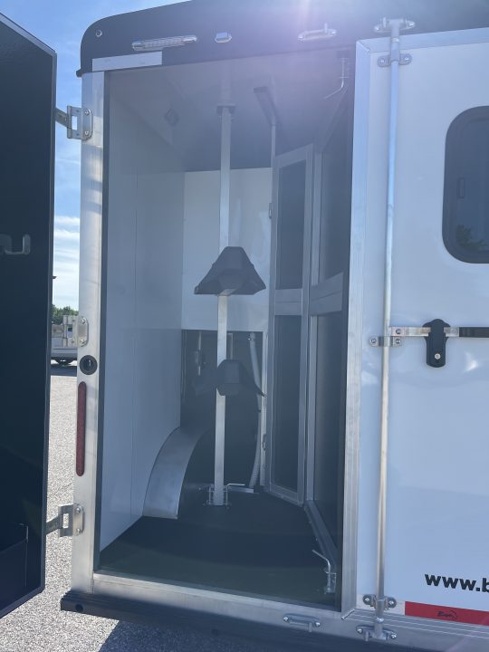 New 2026 Bison Trailers SV8209B-ALL ALUMINUM Horse Trailer