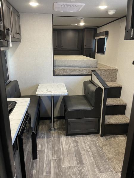 New 2026 Bison Trailers SV8209B-ALL ALUMINUM Horse Trailer