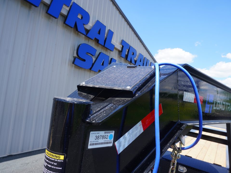 New 2026 Load Trail 102"x32' Low-Pro Gooseneck