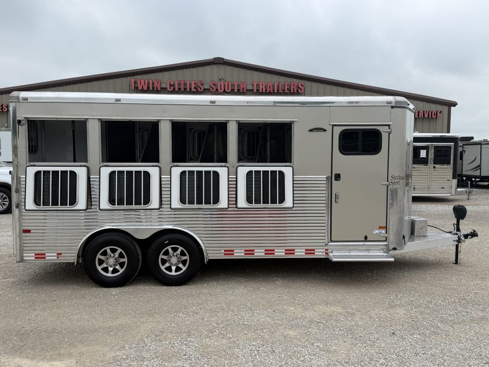 Used 2015 Sundowner 4 Horse Bumper Pull Horse Trailer