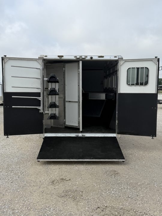 Used 2015 Sundowner 4 Horse Bumper Pull Horse Trailer