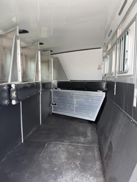 Used 2015 Sundowner 4 Horse Bumper Pull Horse Trailer