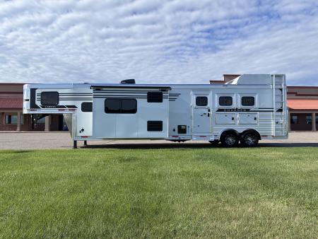 New 2027 Lakota 3H 16' LQ Horse Trailer