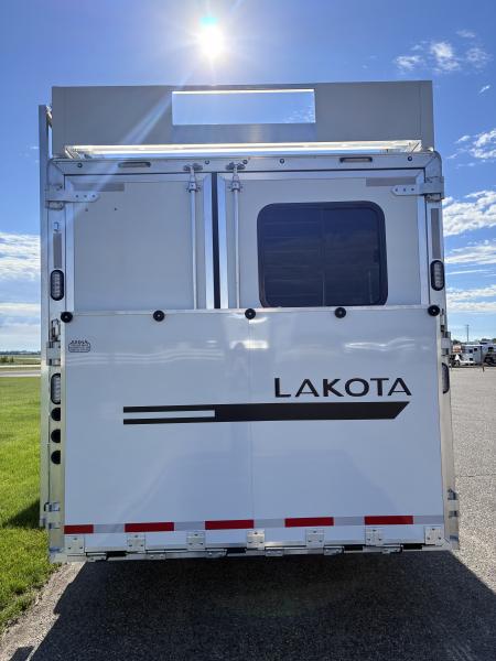 New 2027 Lakota 3H 16' LQ Horse Trailer