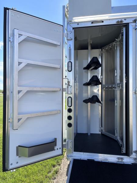 New 2027 Lakota 3H 16' LQ Horse Trailer