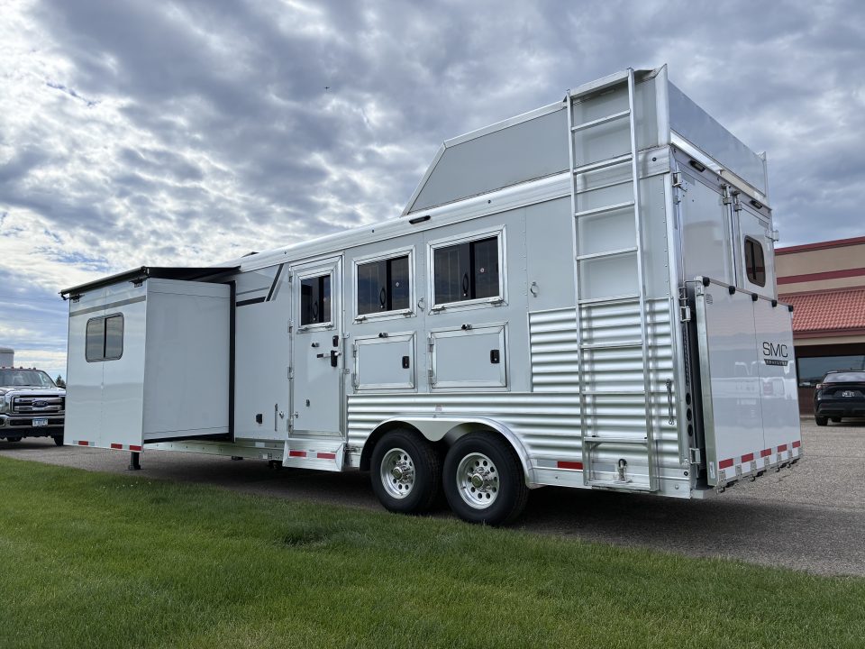 New 2027 SMC 3H 13'LQ Horse Trailer