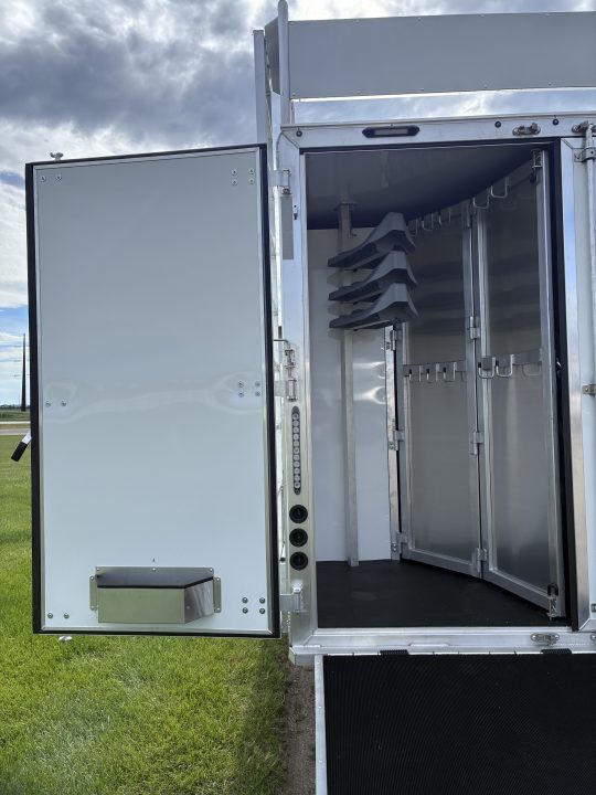 New 2027 SMC 3H 13'LQ Horse Trailer