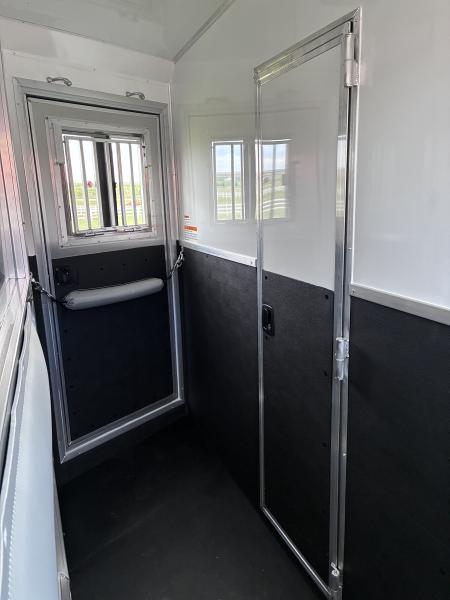 New 2027 SMC 3H 13'LQ Horse Trailer