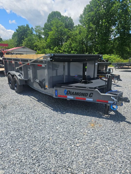 New 2026 Diamond C LPT208 Dump Trailer PACESETTER EDITION ***ABS BRAKES*** 32” SIDES , HYDRO JACK , SOLAR CHARGER