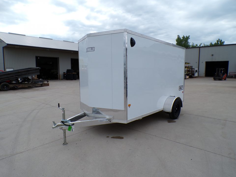 2027 E-Z Hauler