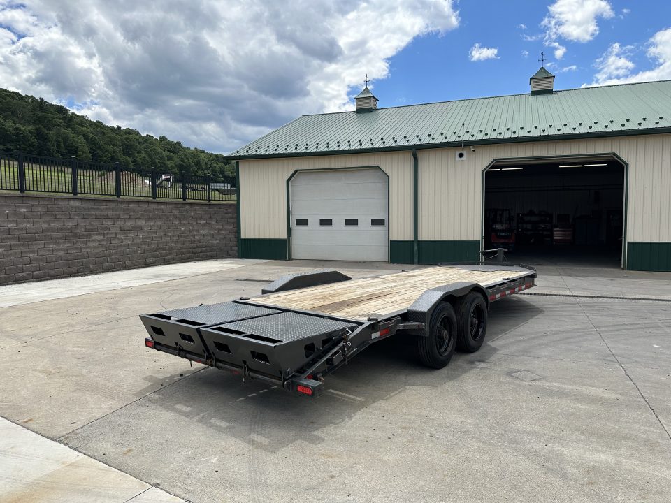 Used 2022 Diamond C Equipment trailer with Max Ramps (LPX 210)