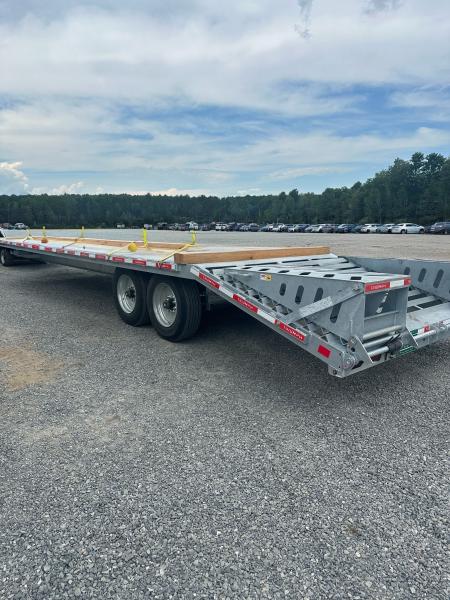 New 2026 Triumph Trailers GMDDF8-TA102X20+5-80 Deckover Trailer