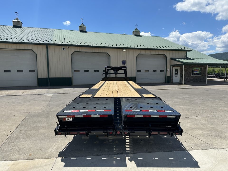 New PJ 30' Low-Pro Quest Series w/ Monster Ramps