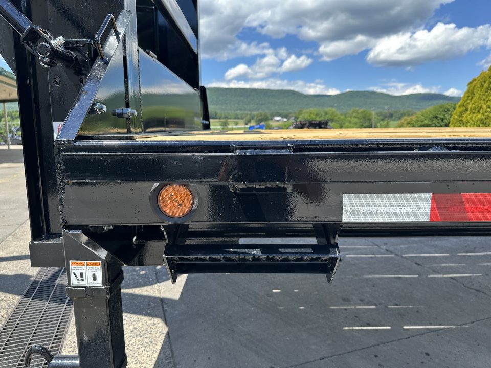 New PJ 30' Low-Pro Quest Series w/ Monster Ramps