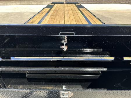 New PJ 30' Low-Pro Quest Series w/ Monster Ramps