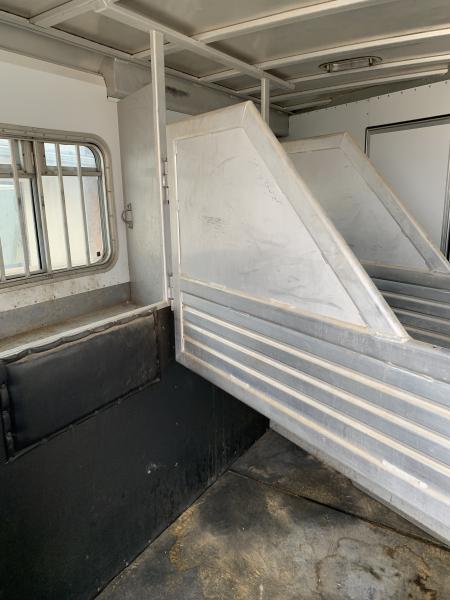 Used 2002 Featherlite Trailers 3H GN