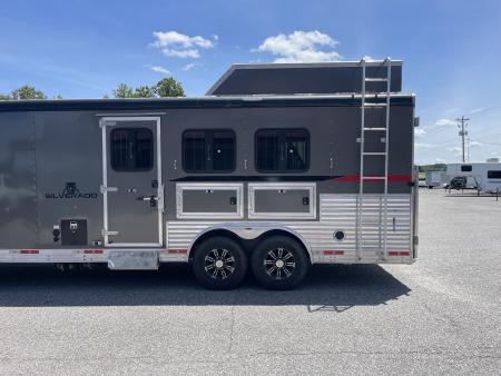 Used 2023 Bison Trailers 8316 Horse Trailer