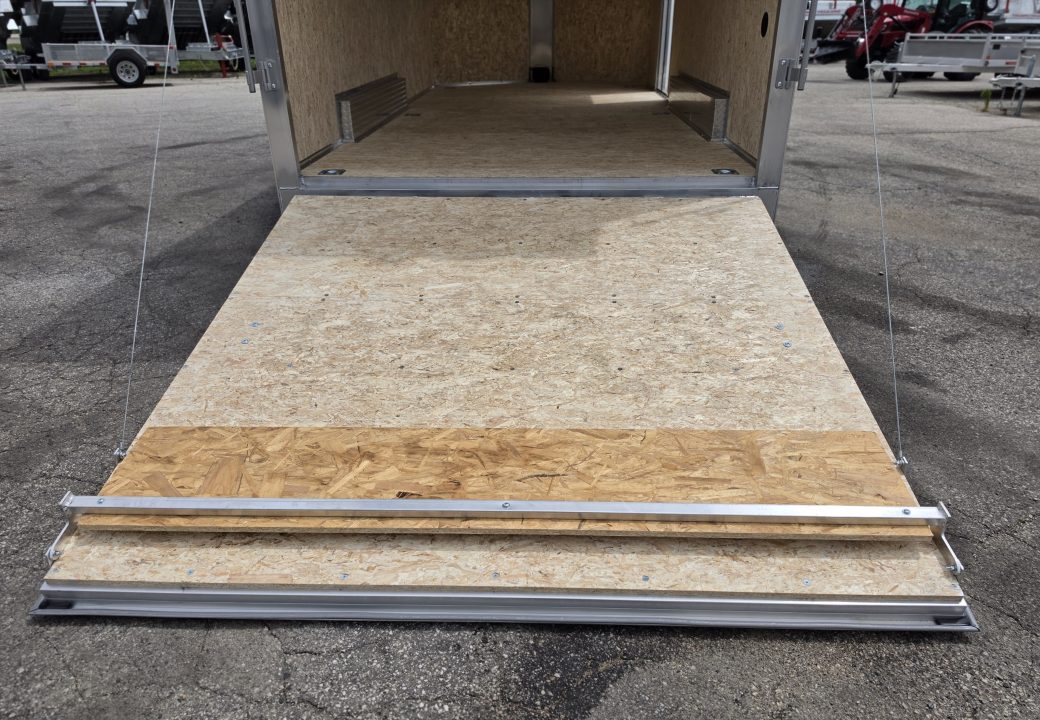 New 7.5 X 16 CARGO ENCLOSED ALL ALUMINUM 2027 LIGHTNING REAR RAMP DOOR