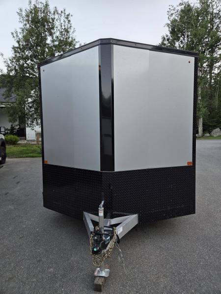 New 2026 Nitro 8.5x20 enclosed car hauler black out package extra height with spoiler Car / Racing Trailer