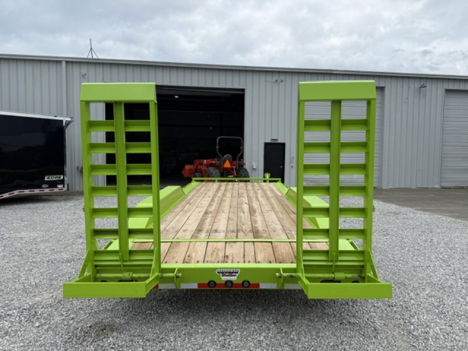New Load Trail Equipment 102x22 21k Safety Green