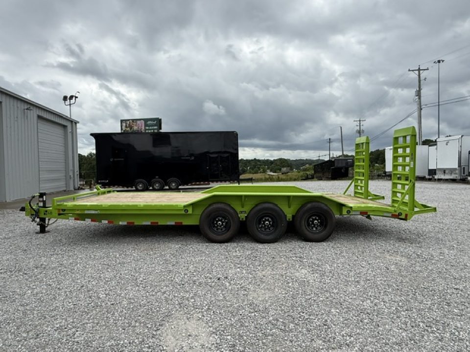 New Load Trail Equipment 102x22 21k Safety Green