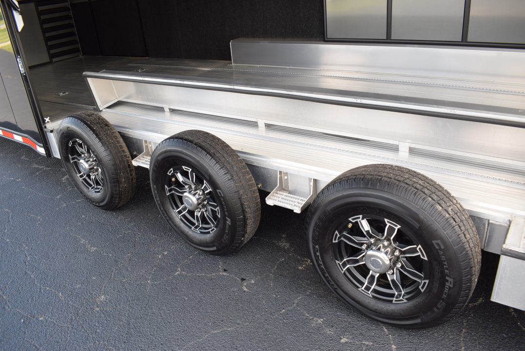New INTECH 8.5X32 LITE SERIES ALL ALUMINUM RACE HAULER