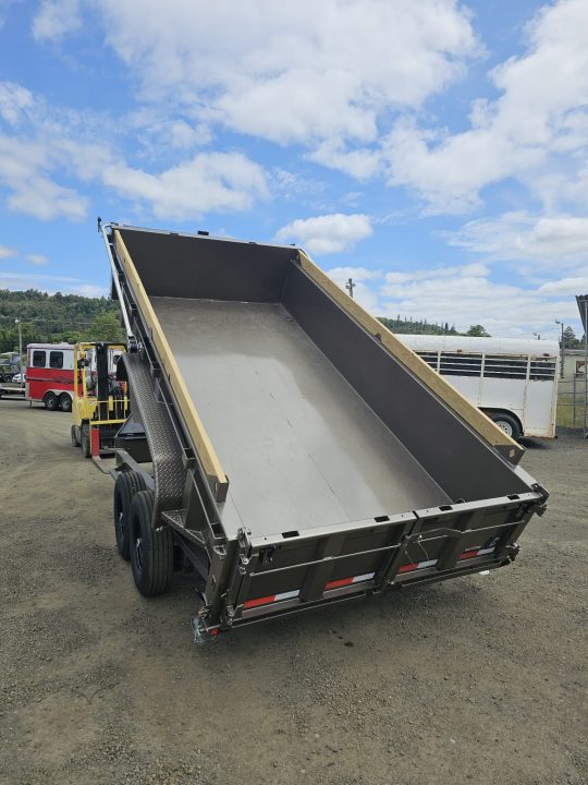 New DUMP TRAILER 2026 Diamond C LPT207 82X14 LOW PROFILE 15500 GVWR LITHIUM UPGRADE MOCHA METALLIC