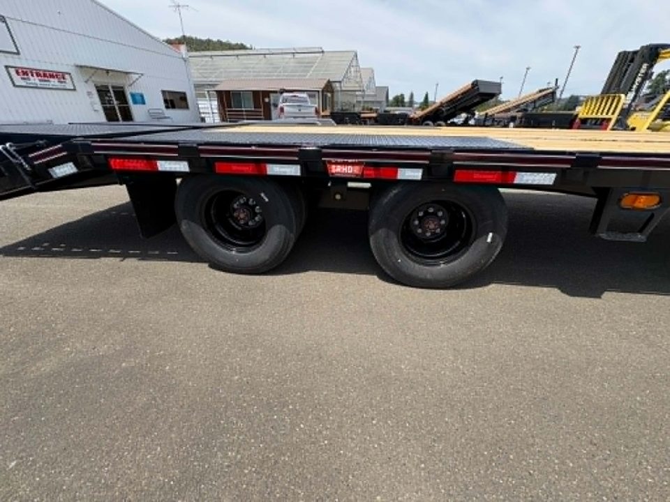 New SALE! EQUIPMENT TRAILER 2026 Diamond C FMAX210 25000 GVRW 25' X 102" FLATBED GOOSENECK ONYX BLACK