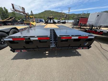 New SALE! EQUIPMENT TRAILER 2026 Diamond C FMAX210 25000 GVRW 25' X 102" FLATBED GOOSENECK ONYX BLACK