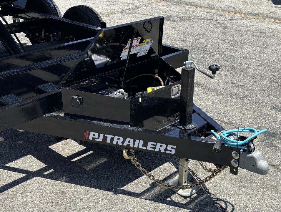 New 2027 PJ Trailers D3 72" Tandem Axle Dump Trailer