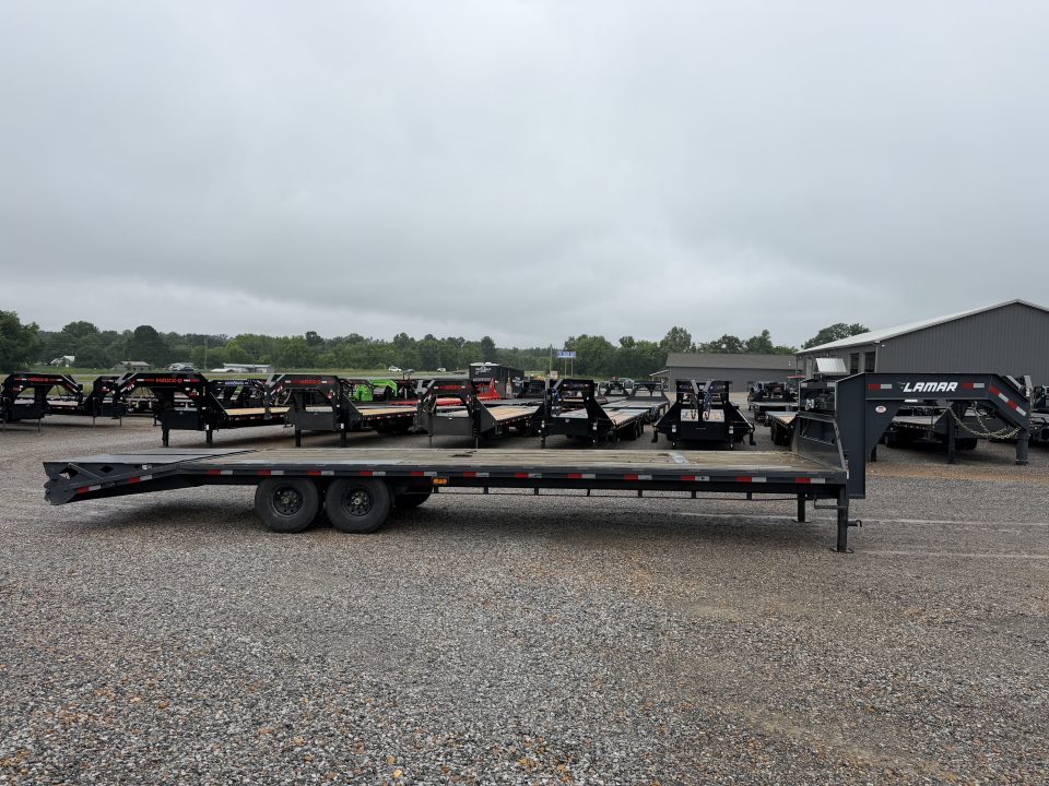 Used 2022 Lamar 102"X30' 14K GVWR Gooseneck Flatbed Trailer