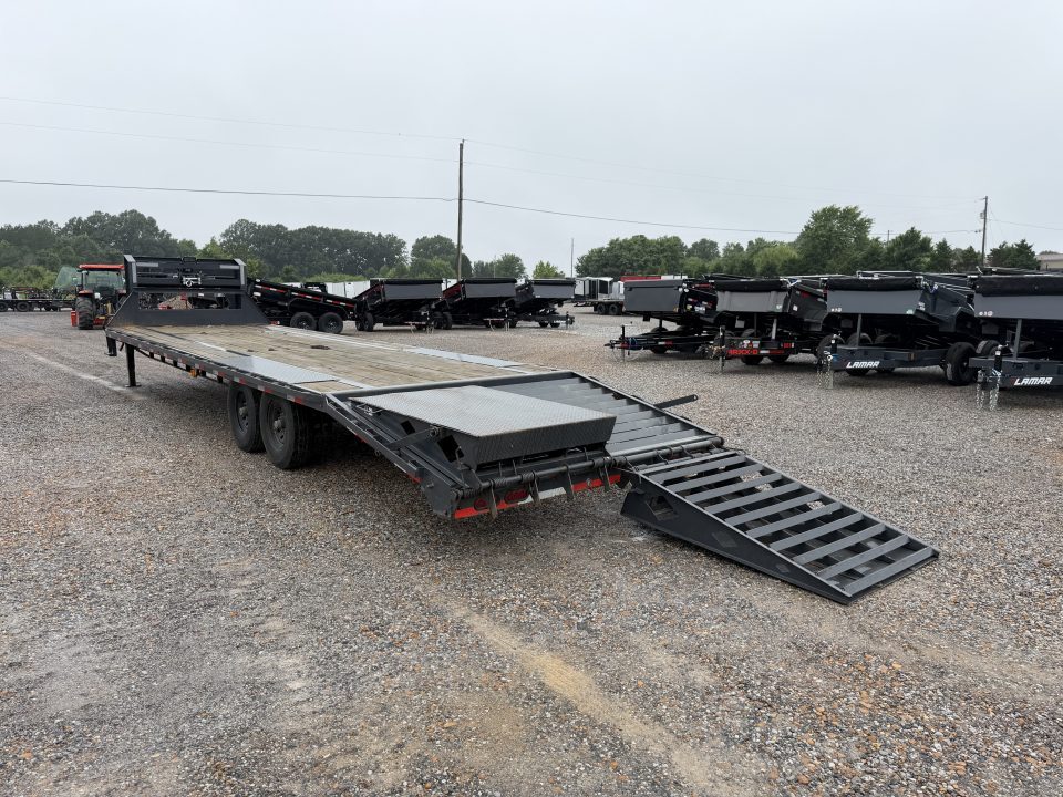 Used 2022 Lamar 102"X30' 14K GVWR Gooseneck Flatbed Trailer