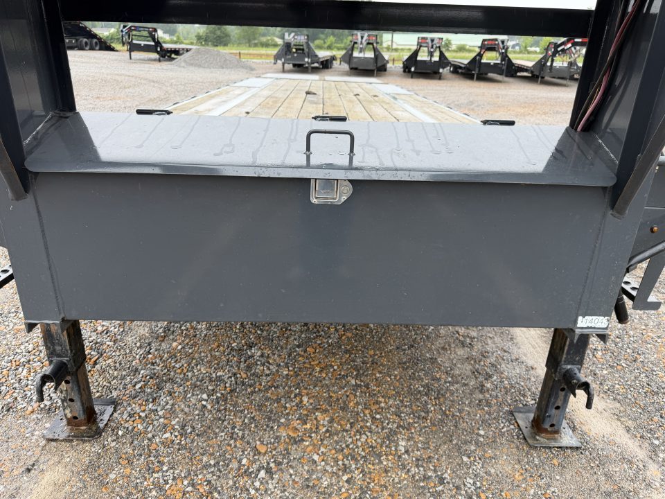 Used 2022 Lamar 102"X30' 14K GVWR Gooseneck Flatbed Trailer