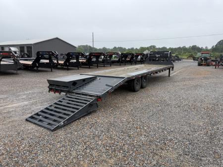 Used 2022 Lamar 102"X30' 14K GVWR Gooseneck Flatbed Trailer
