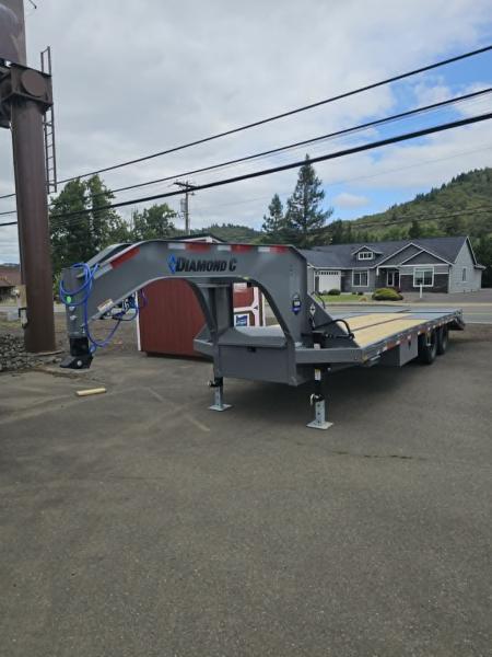 New SALE! EQUIPMENT TRAILER 2026 Diamond C FMAX210 25000 GVRW 25' X 102" FLATBED GOOSENECK CEMENT GRAY