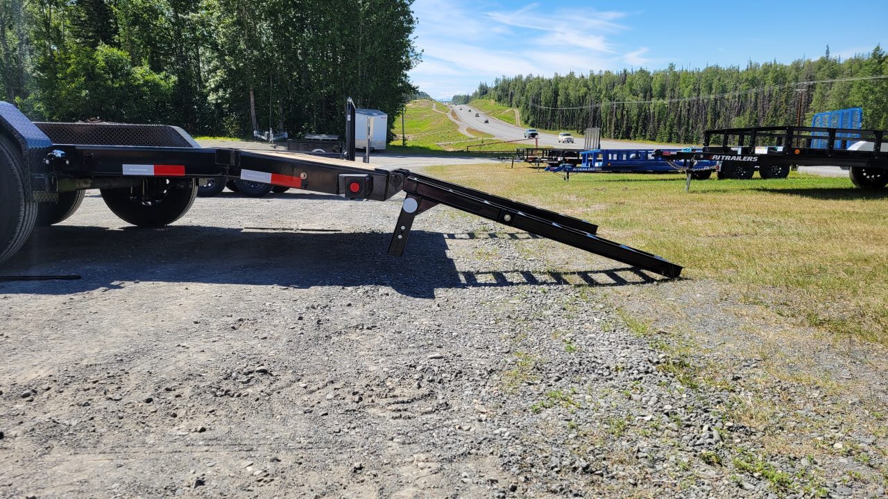 New 2027 PJ Trailers CD Equipment Trailer