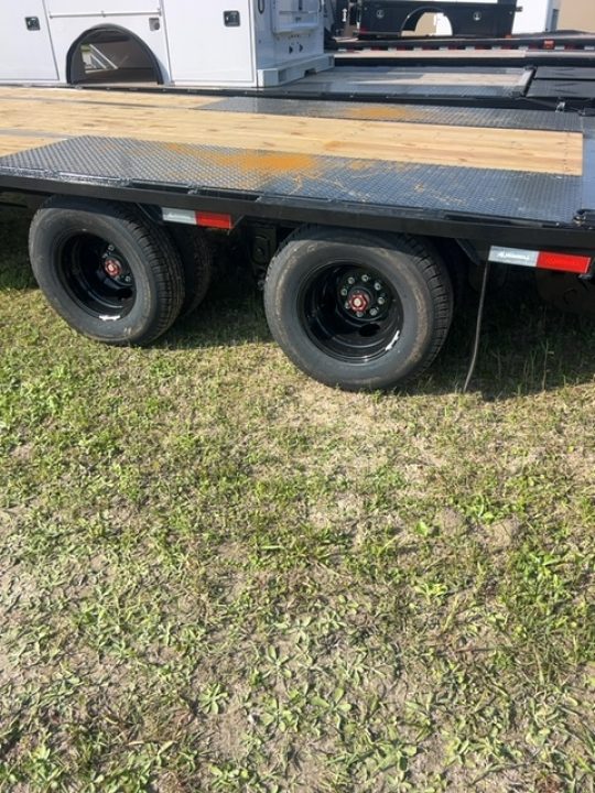 New 2026 Iron Bull 8.5X32 Flatbed Trailer