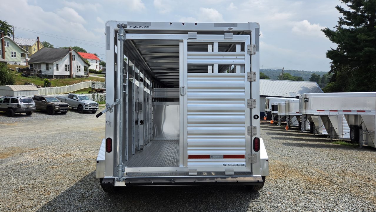 New 2026 Featherlite Trailers 8117 GN 6'7"X16TA Stock / Stock Combo Trailer