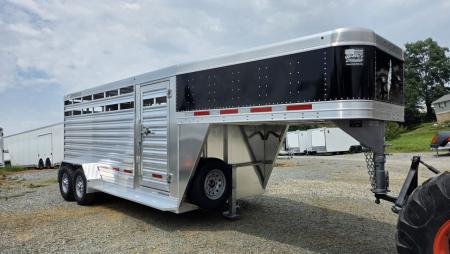 New 2026 Featherlite Trailers 8117 GN 6'7"X16TA Stock / Stock Combo Trailer